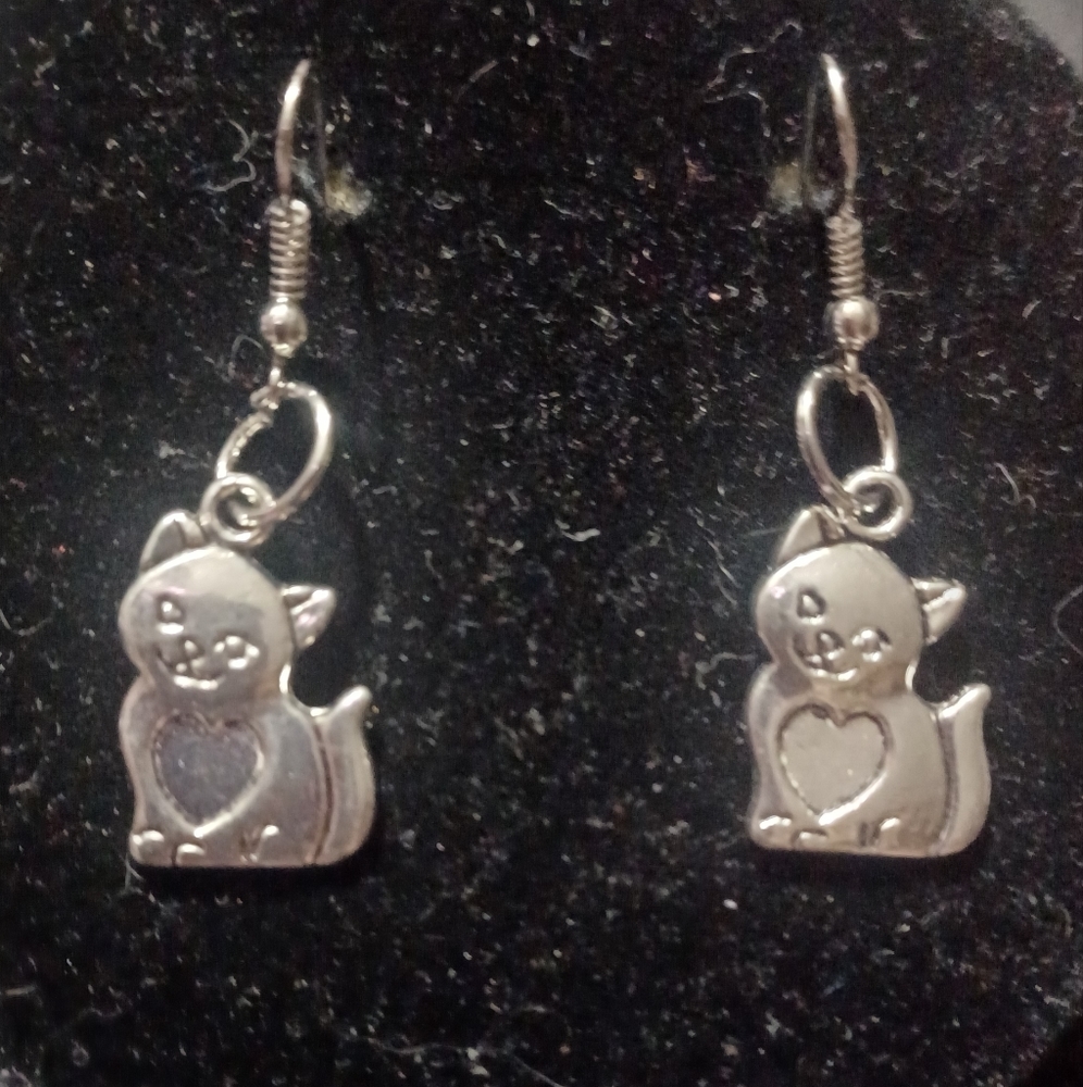 💐Handcrafted Cat Earrings Sterling Silver.💐